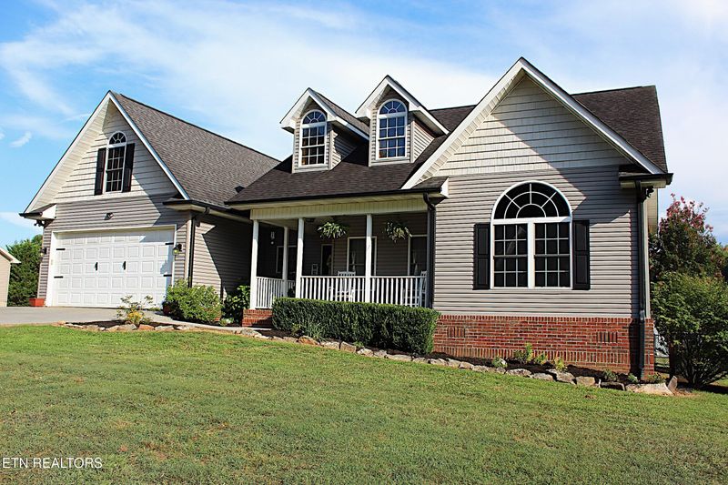 1940 River Vista Cir, Sevierville, TN 37876