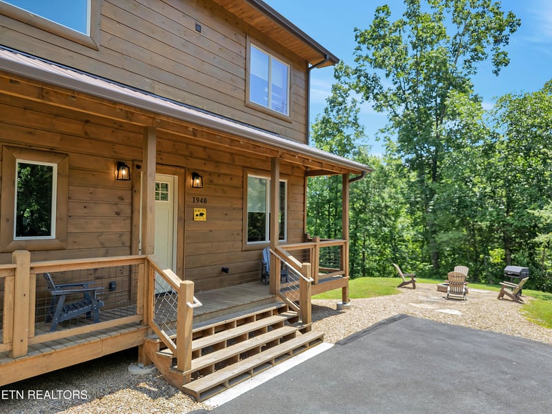 1940 Smoky Cove Rd, Sevierville, TN 37876