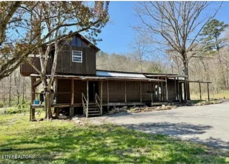 1941 Bluff Mountain Rd, Sevierville, TN 37876