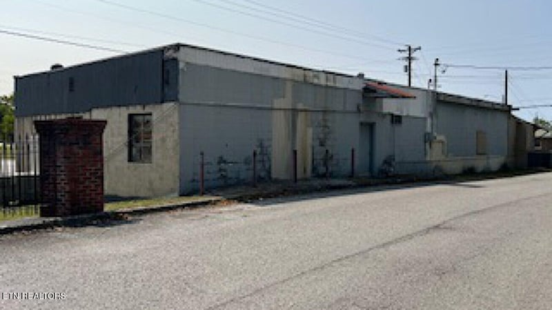 19421 Alberta St, Oneida, TN 37841