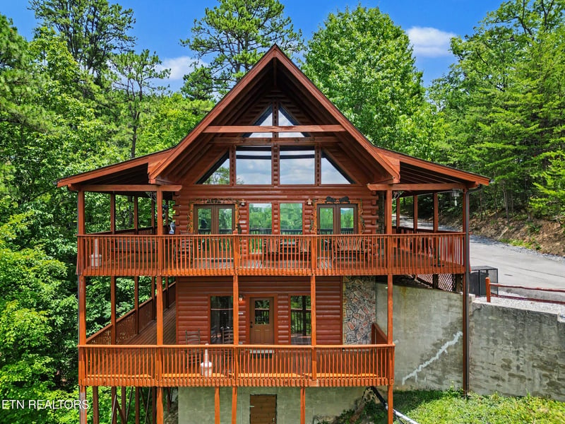 1944 E Mountain View Way, Sevierville, TN 37862