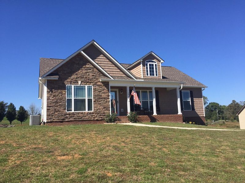 1945 Brights View Ln, Morristown, TN 37814