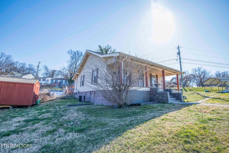 1945 Massachusetts Ave, Knoxville, TN 37921