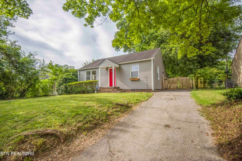 1946 Mcclung Ave, Knoxville, TN 37920