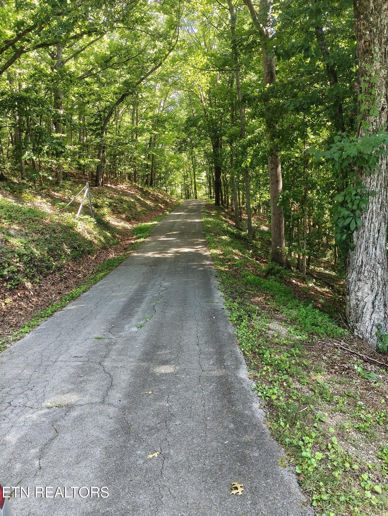 1947 Oody Rd, Loudon, TN 37774
