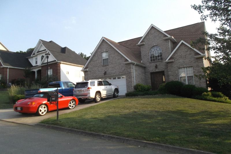1947 Saint Gregorys Ct, Knoxville, TN 37931