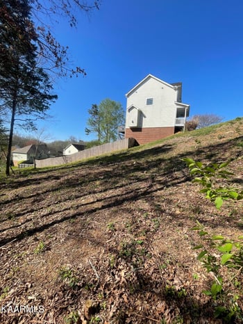 1948 Winter Winds Ln, Knoxville, TN 37909