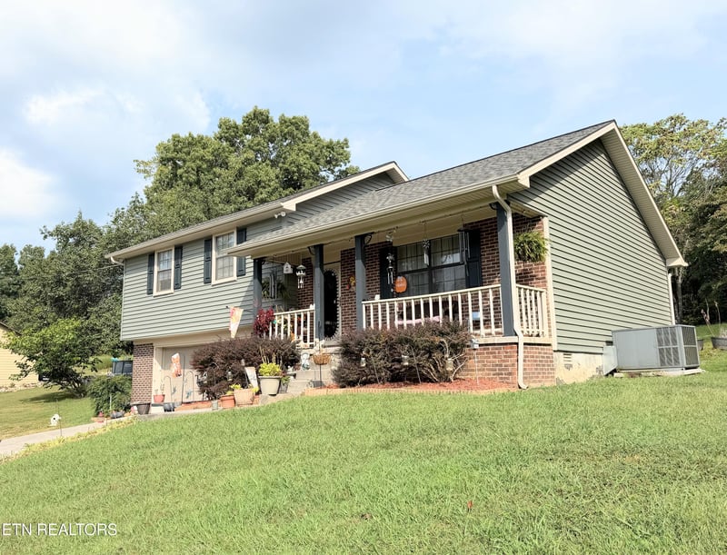 195 Booker Rd, Maynardville, TN 37807