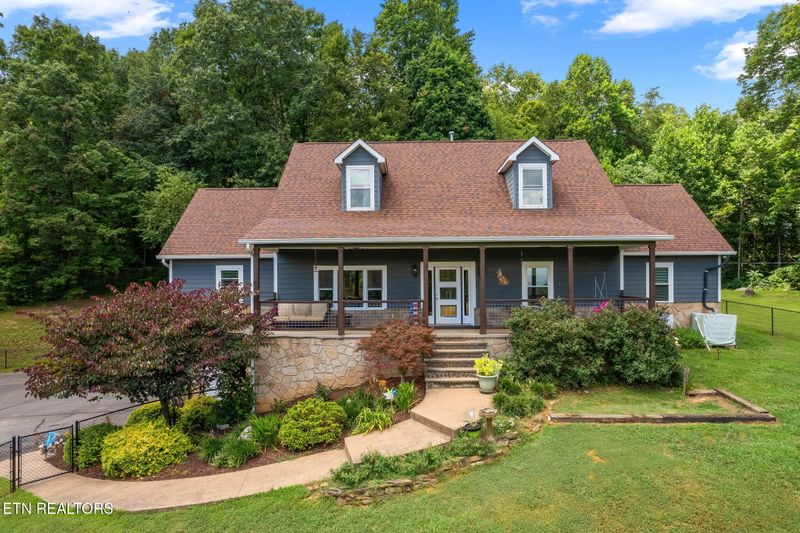 195 Coleman Ln, Powell, TN 37849