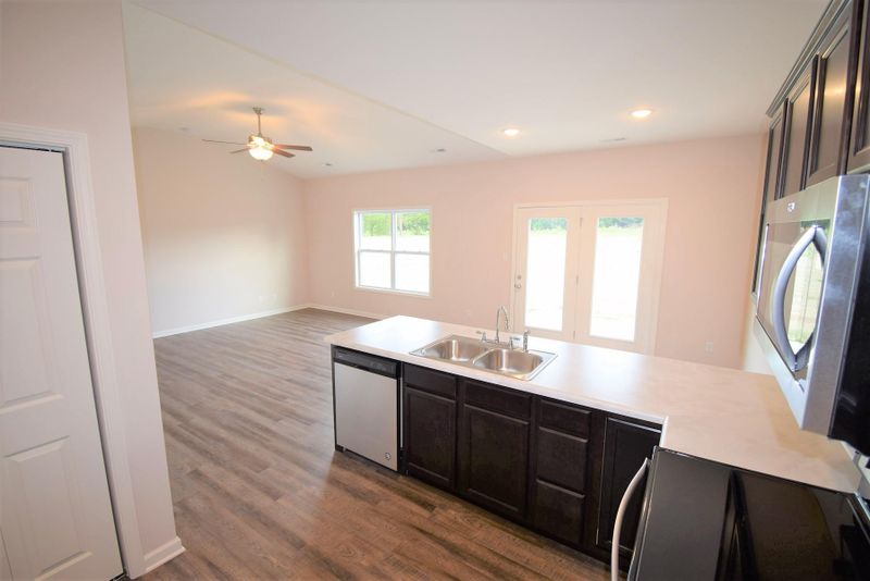 195 Holly Grove Ln, Loudon, TN 37774