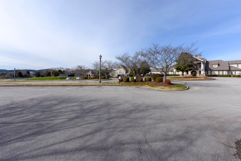 195 Hummingbird Ln, Loudon, TN 37774