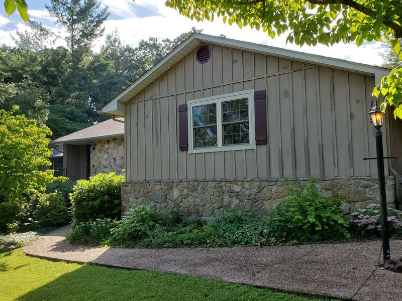 195 Jefferson St, Crossville, TN 38572