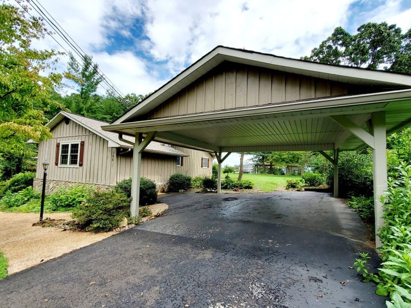 195 Jefferson St, Crossville, TN 38572