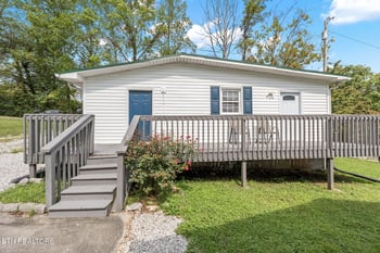 195 Waddell Ln, Caryville, TN 37714