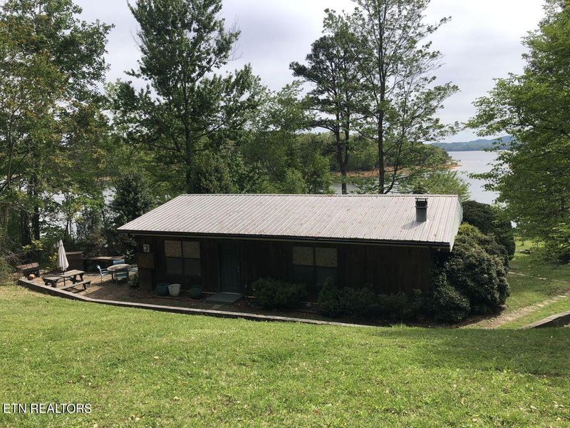 195 Woodland Dr, Rutledge, TN 37861