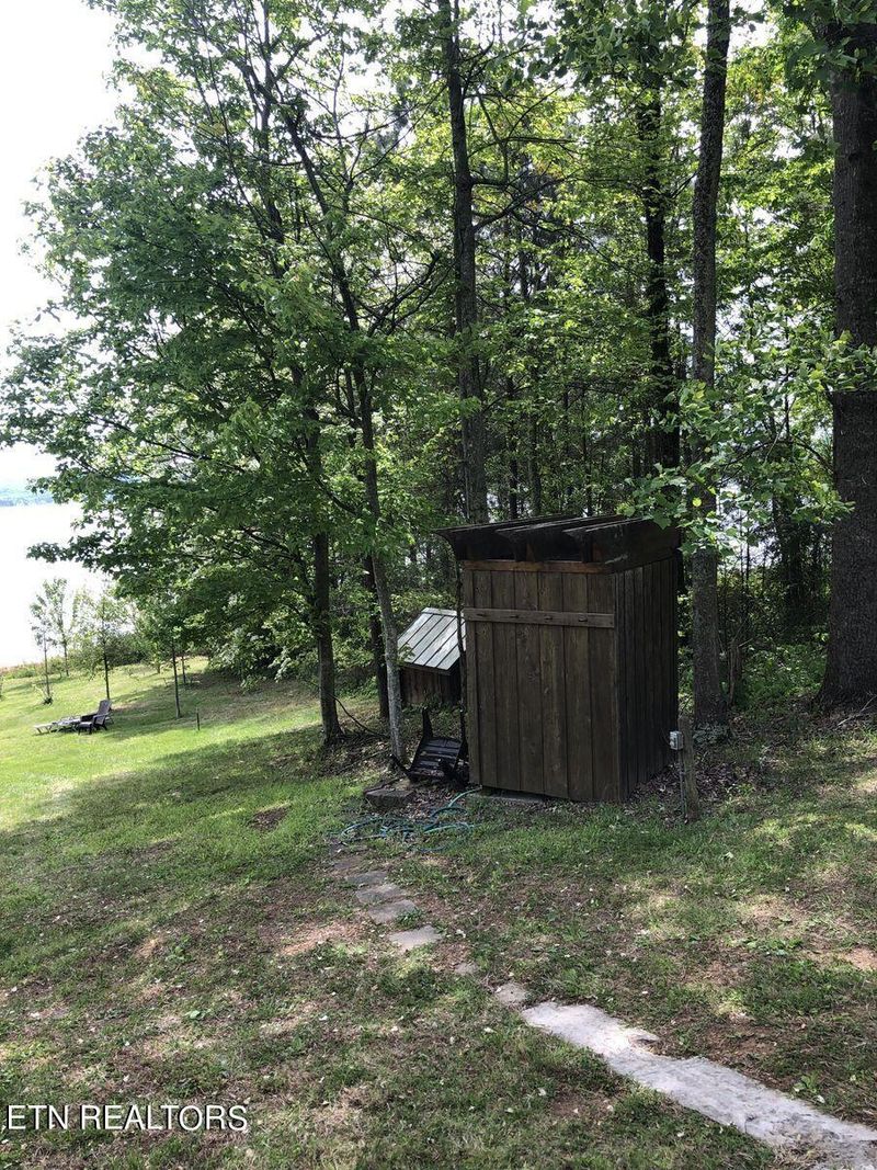 195 Woodland Dr, Rutledge, TN 37861