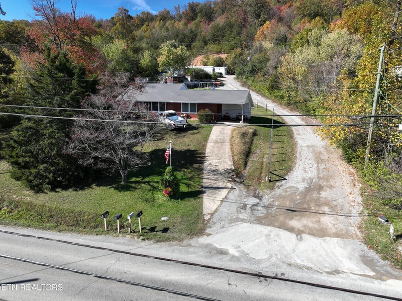 1951 Old Callahan Dr, Knoxville, TN 37912