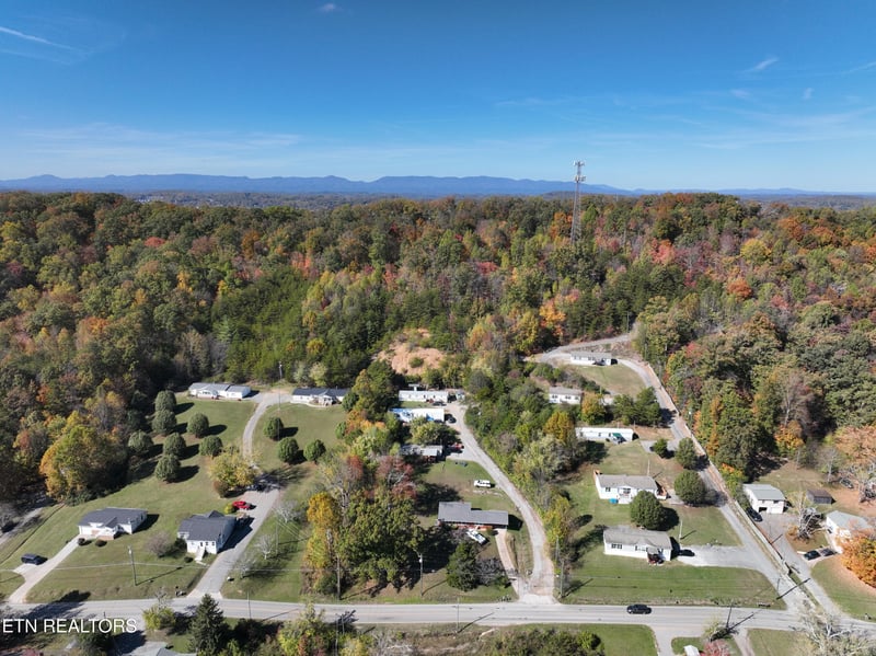1951 Old Callahan Dr, Knoxville, TN 37912