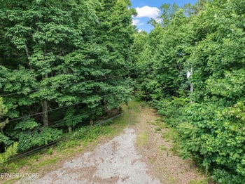 1955 Price Rd, Lenoir City, TN 37771