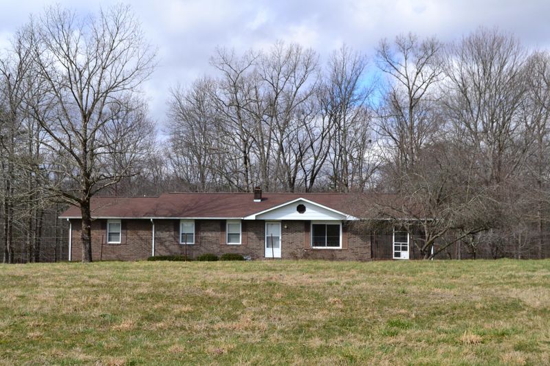 1955 Tabor Loop, Crossville, TN 38571