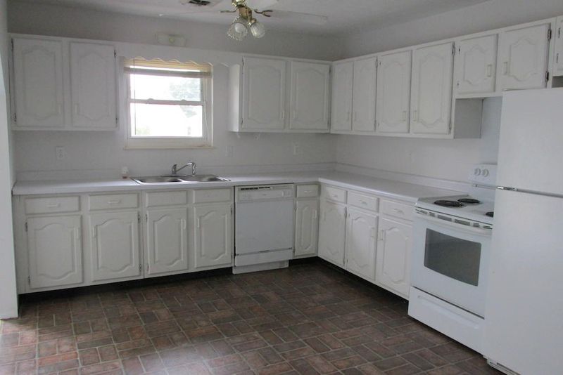 1956 Leia Dr, Morristown, TN 37814