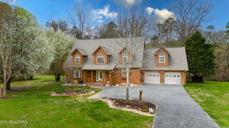 1956 Pittman Center Rd, Sevierville, TN 37876