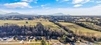 1956 Pittman Center Rd, Sevierville, TN 37876