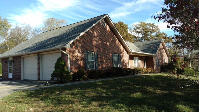1957 Carroll Rd, Morristown, TN 37813