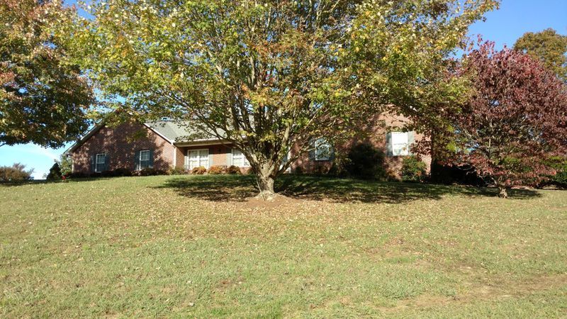 1957 Carroll Rd, Morristown, TN 37813