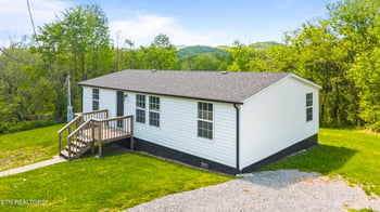 1958 Branam Hill Rd, Jellico, TN 37762