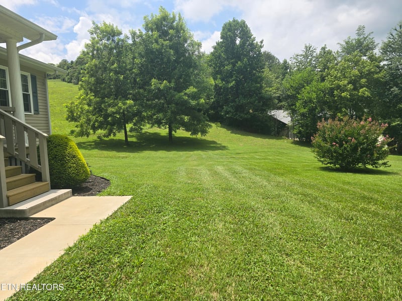 196 Church Rd, Lafollette, TN 37766