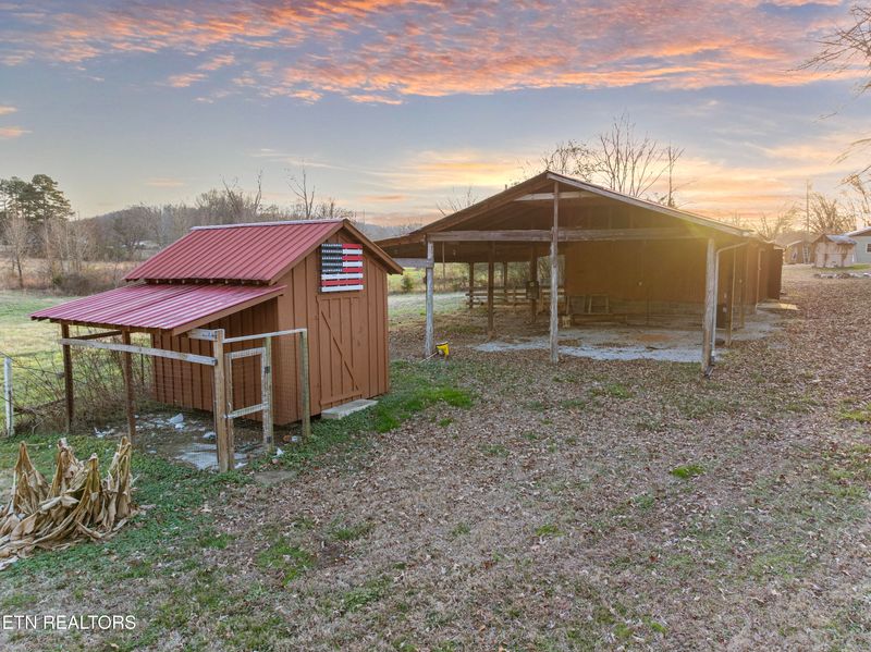 196 Ellis Rd, Kingston, TN 37763