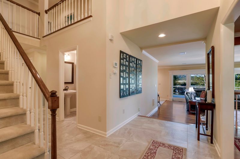 196 Henderson Bend Rd, Knoxville, TN 37931