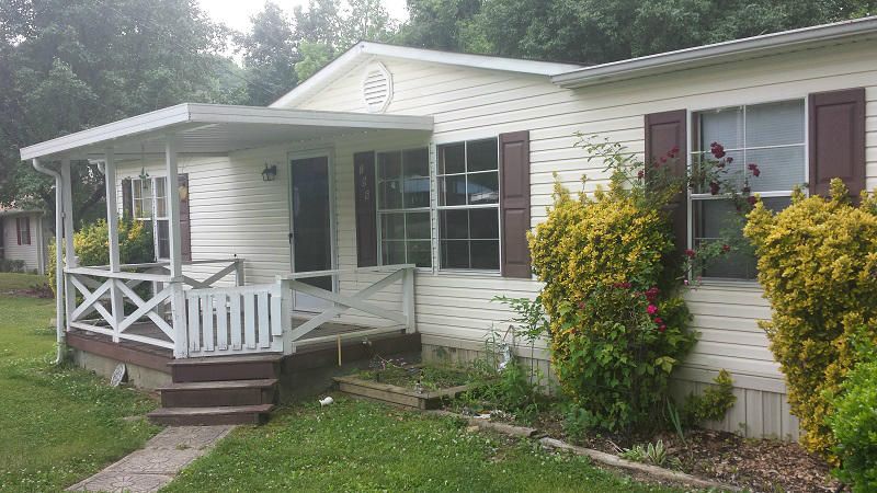 196 Joel Rd, Oliver Springs, TN 37840