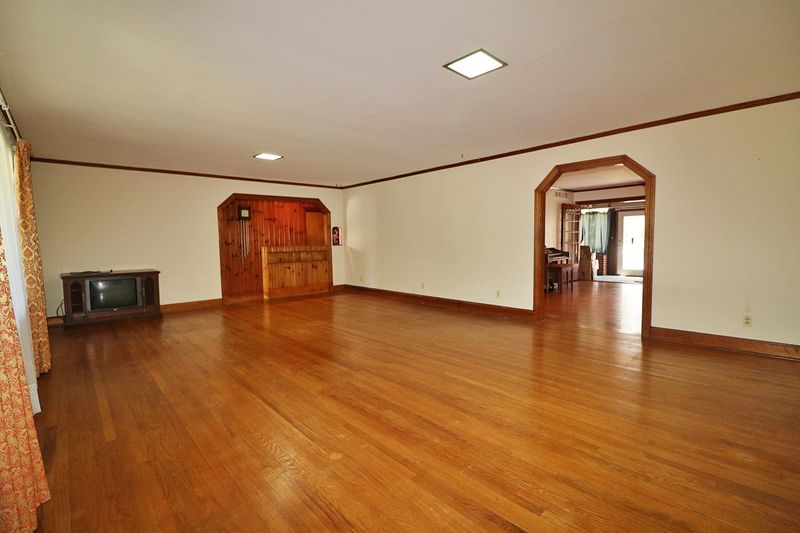 196 N Bank St, Oneida, TN 37841