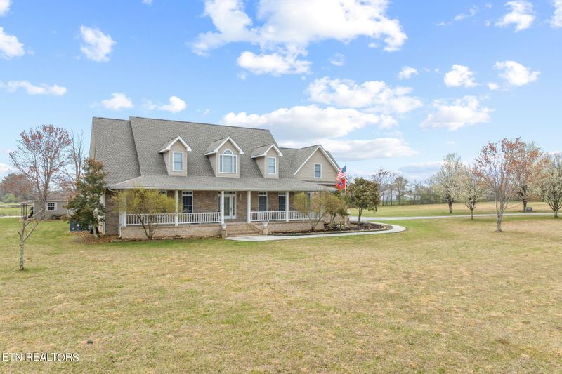 196 Ottoma Dr, Crossville, TN 38555