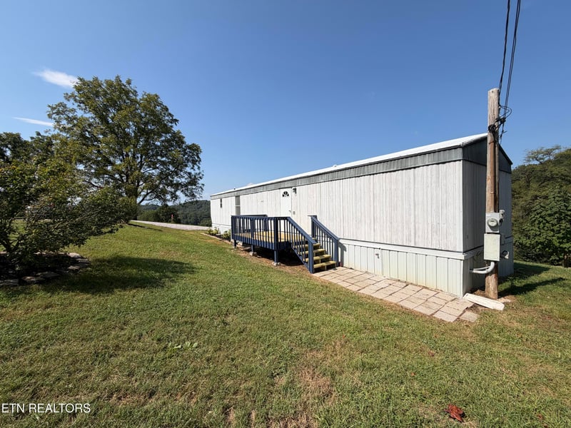 196 Pine Crest Dr, Maynardville, TN 37807