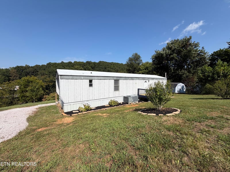 196 Pine Crest Dr, Maynardville, TN 37807