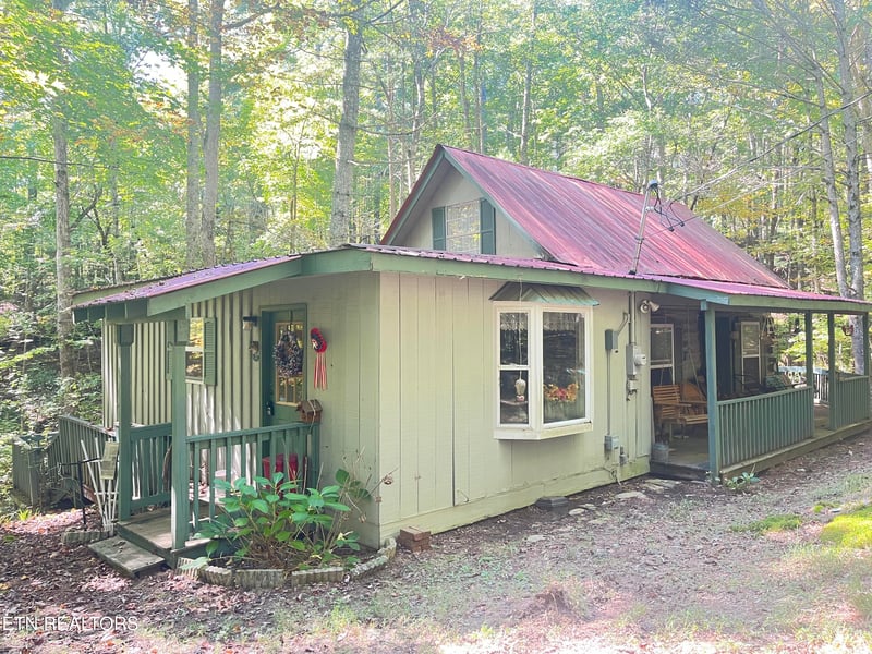 196 Roberts Ln, Tellico Plains, TN 37385