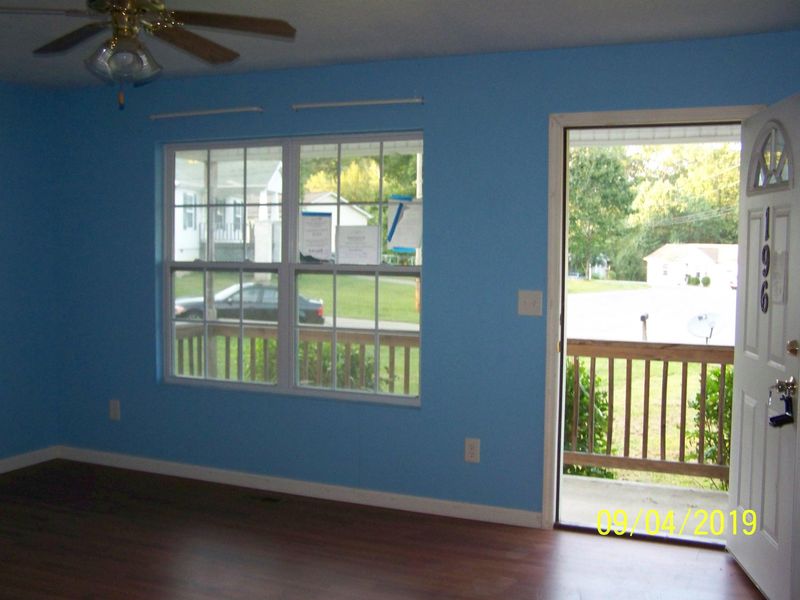 196 Rusty Blue Dr, Crossville, TN 38555