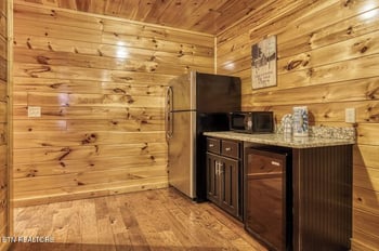 1960 Blackthorn Tr, Sevierville, TN 37876