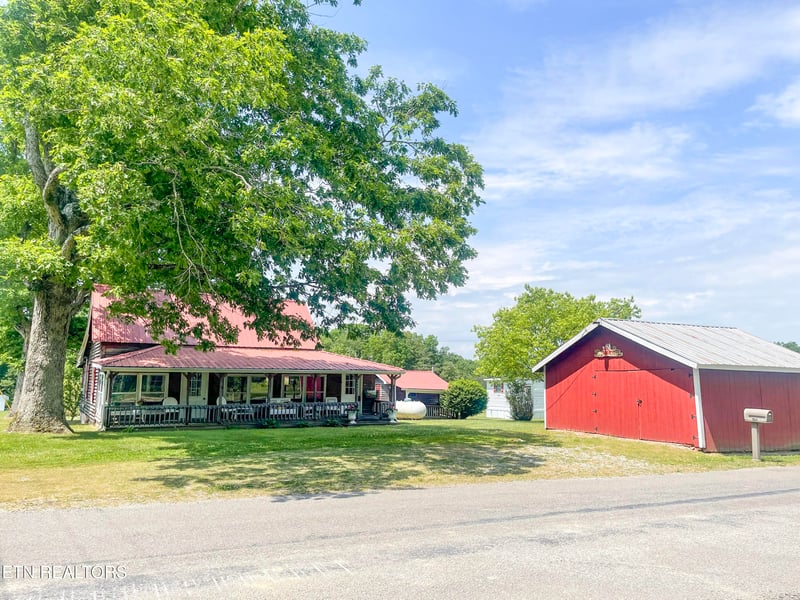 1960 Leffle Webb Rd, Crossville, TN 38572