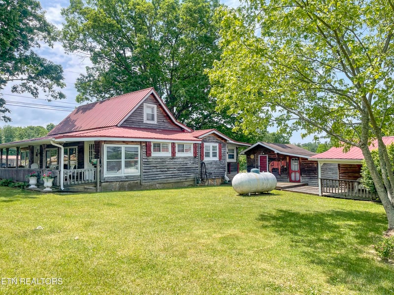 1960 Leffle Webb Rd, Crossville, TN 38572