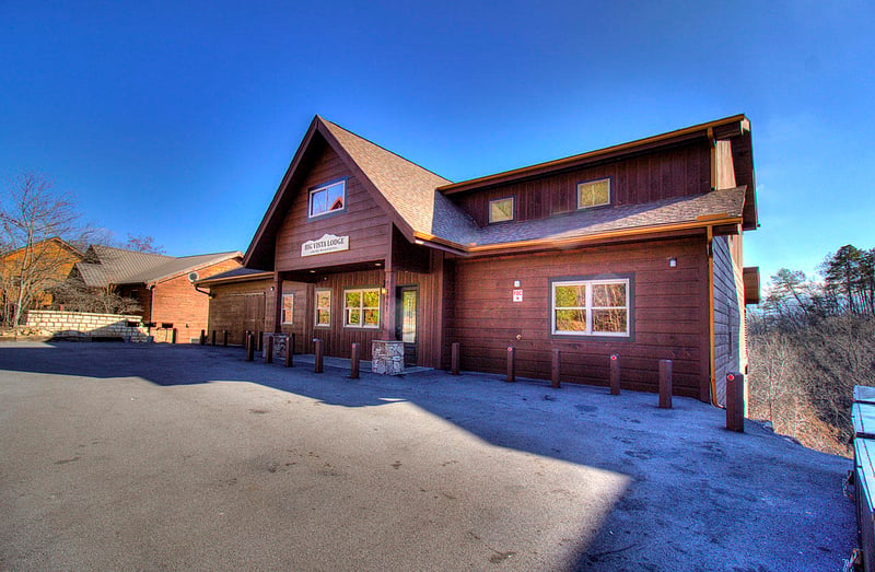 1961 Blackthorn Tr, Sevierville, TN 37876