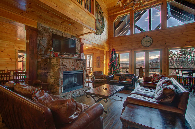 1961 Blackthorn Tr, Sevierville, TN 37876