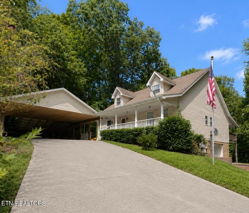 1968 Tranquility Ln, Sevierville, TN 37876