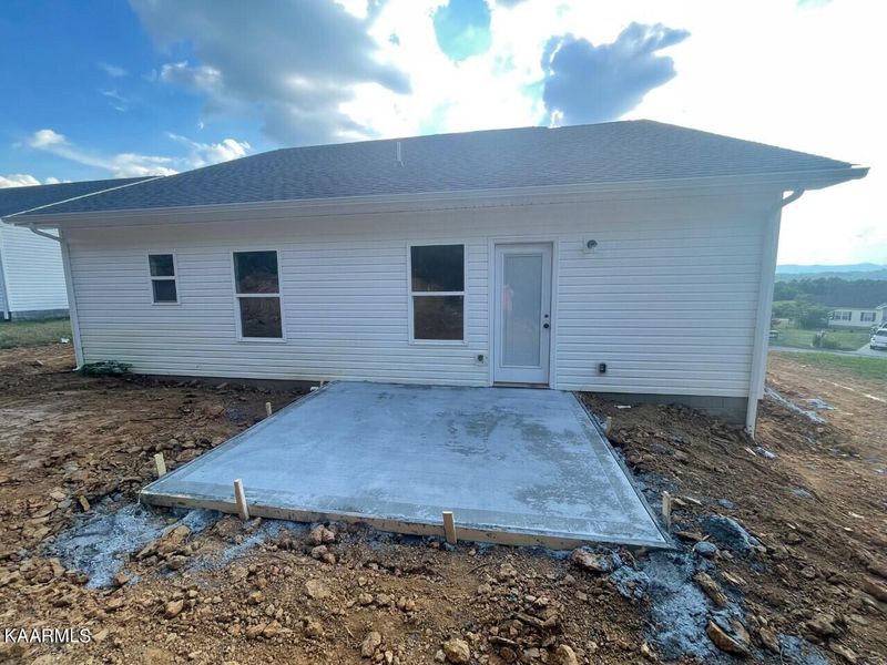 197 Cornerstone Cir, Clinton, TN 37716