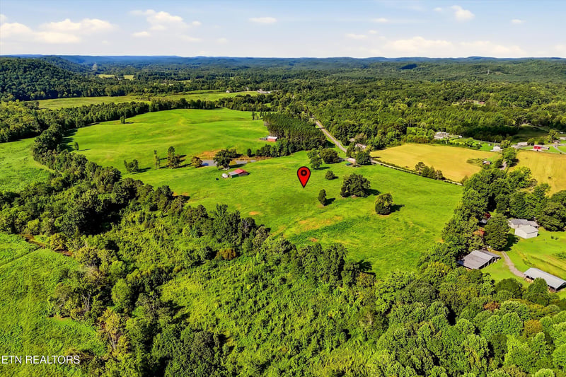 197 County Road 105, Athens, TN 37303