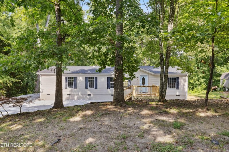 197 Shady Dr, Harriman, TN 37748