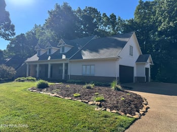 197 Whippoorwill Dr, Oak Ridge, TN 37830